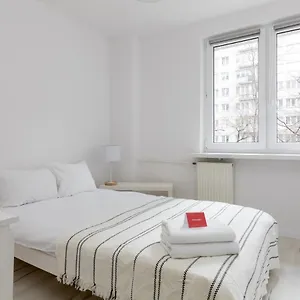 Rondo Onz Sunny Apartament